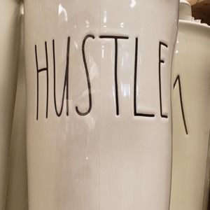 Meet your Posher, Jillian